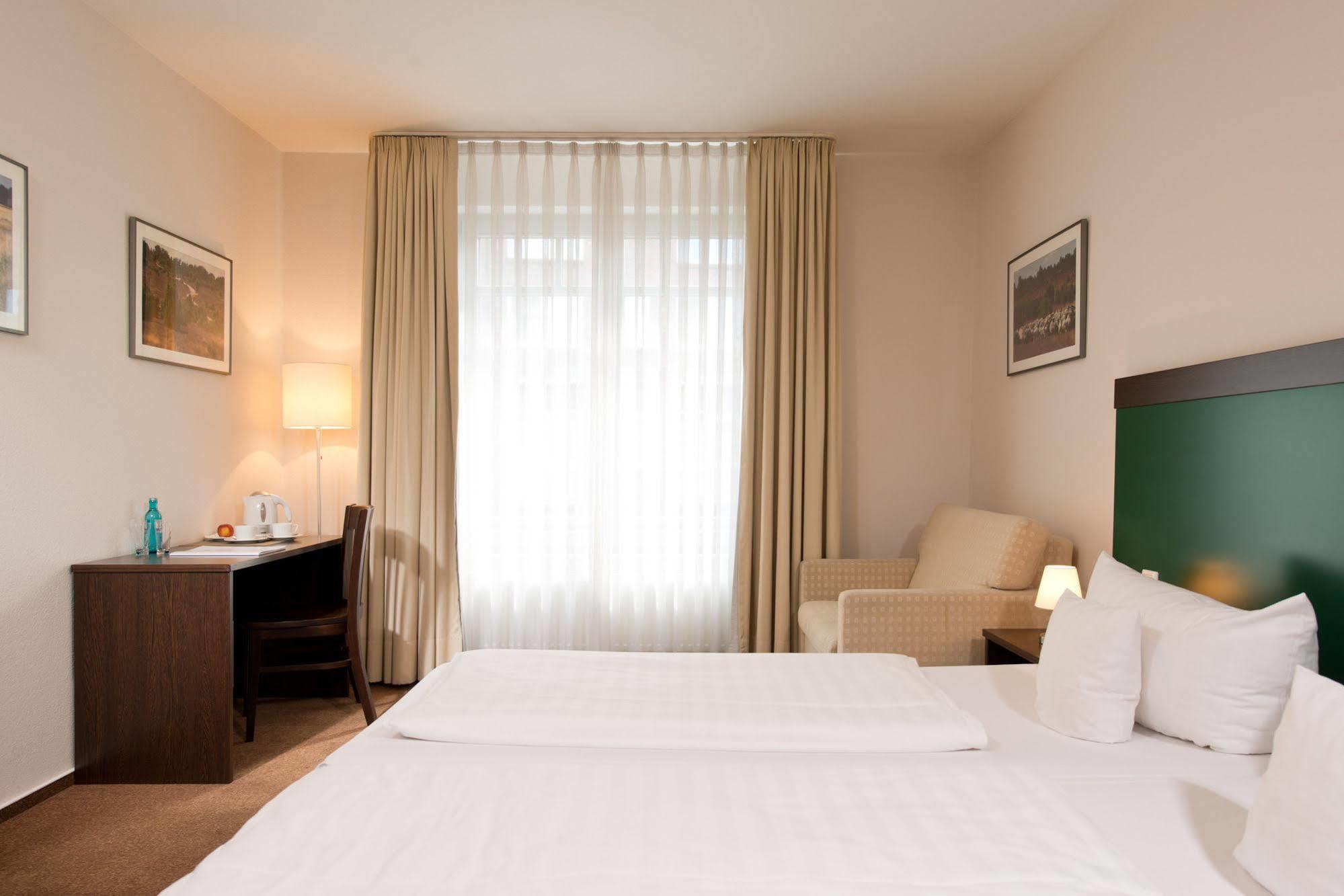 בוכהולץ אין דר נורדהייידה Achat Hotel Buchholz Hamburg מראה חיצוני תמונה